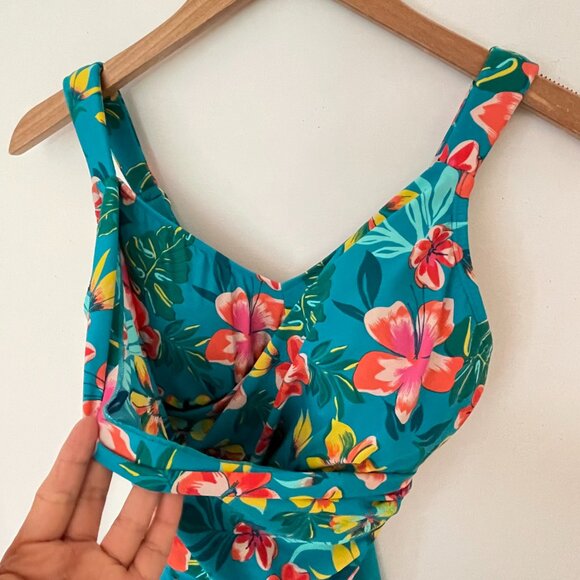 *Lands' End Swimsuit SlenderSuit Tummy Control Skirted One Piece Size 8 DD - Picture 5 of 11